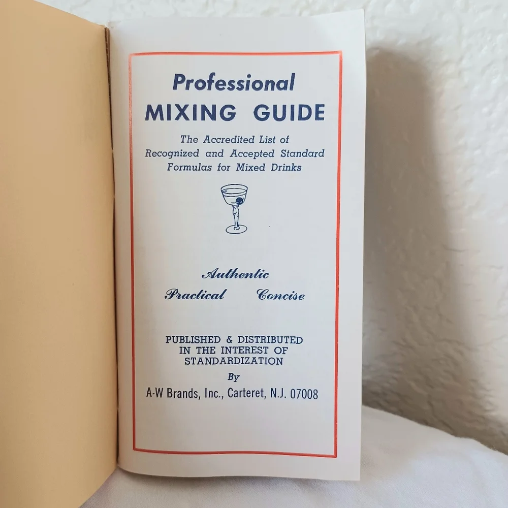 Vintage Professional Mixing Guide Bartenders Book 1971 Pocket Size